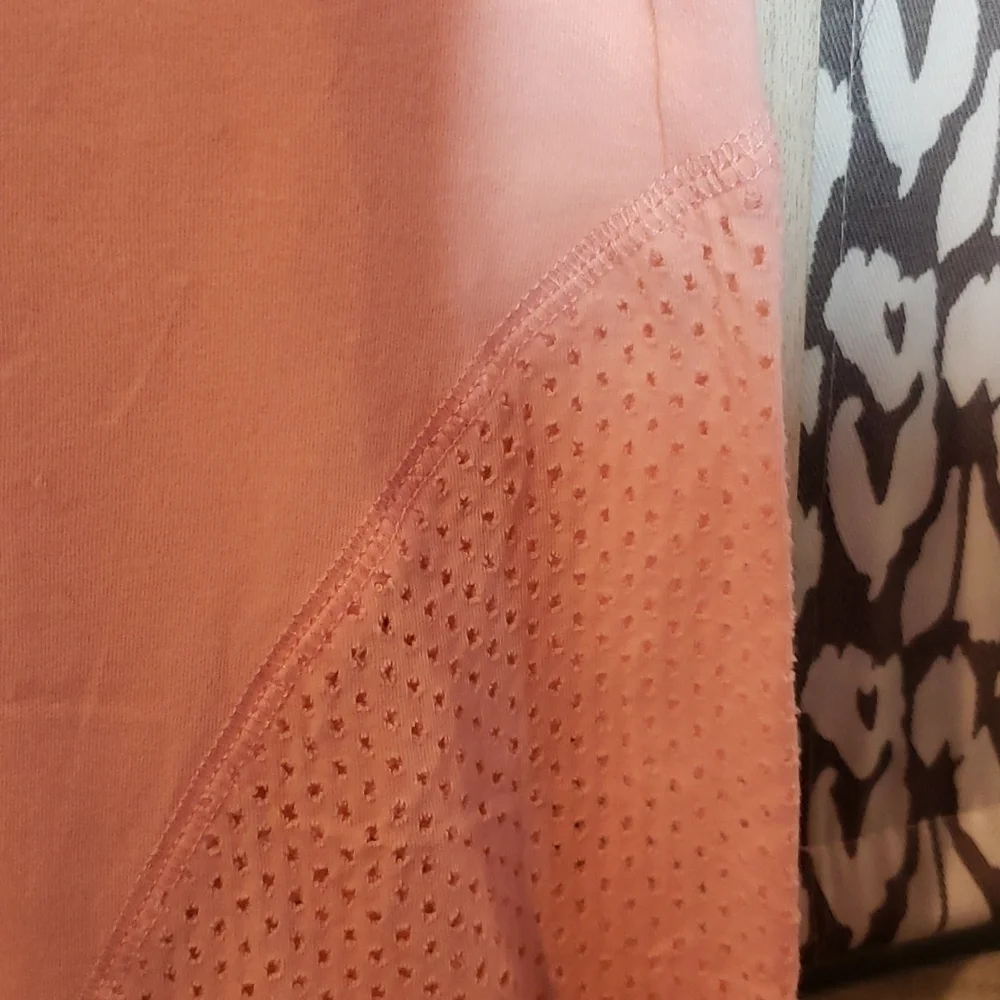 𝅺NWOT Calvin Klein Athleisure/Workout Top Sz M Peach - Picture 3 of 5